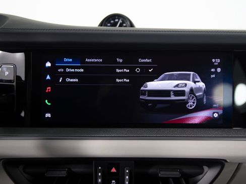 Certified 2026 Porsche Cayenne E-Hybrid AWD/4WD image 64