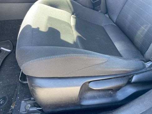 Used 2022 Toyota Corolla SE w/ Carpet Mat Package (TMS) image 5