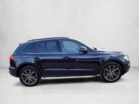 Used 2017 Audi SQ5 Premium Plus w/ Technology Package AWD/4WD image 5