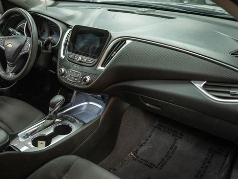 Used 2023 Chevrolet Malibu LT image 14
