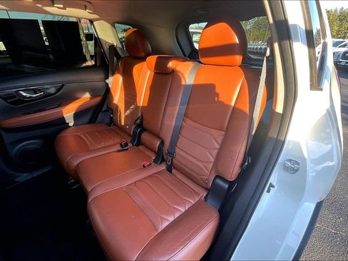 Used 2017 Nissan Rogue SL w/ SL Premium Package AWD/4WD image 26