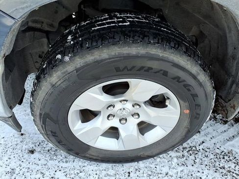 Certified 2023 RAM 1500 Big Horn image 9