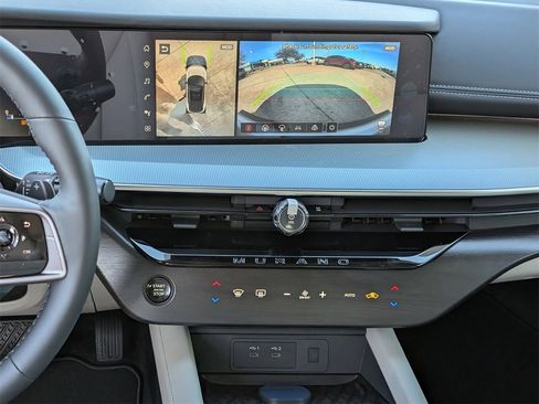 New 2026 Nissan Murano SL image 11