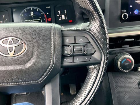 Used 2025 Toyota Tacoma SR image 22