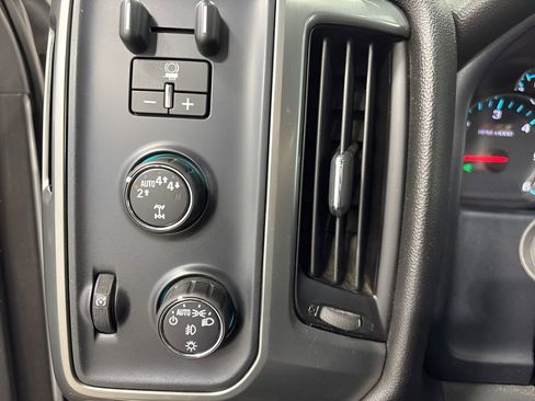 Used 2017 Chevrolet Silverado 1500 LT w/ All Star Edition image 15