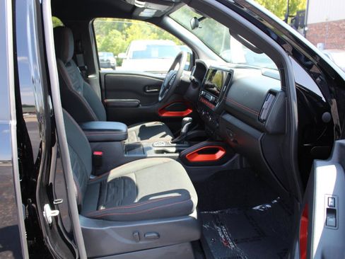 Used 2026 Nissan Frontier PRO-4X w/ Pro-4x Convenience Package AWD/4WD image 11