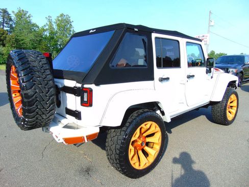 Used 2016 Jeep Wrangler Unlimited Sport w/ Connectivity Group AWD/4WD image 46