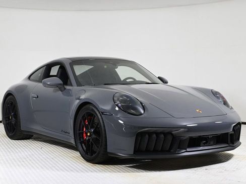 Certified 2025 Porsche 911 GTS image 9