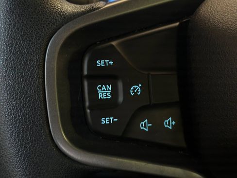 Used 2022 Ford Bronco 4-Door AWD/4WD image 33