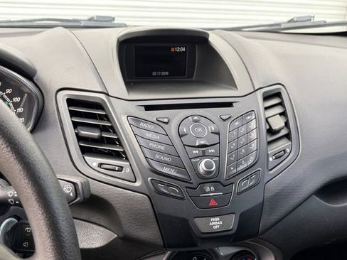 Used 2019 Ford Fiesta SE image 11