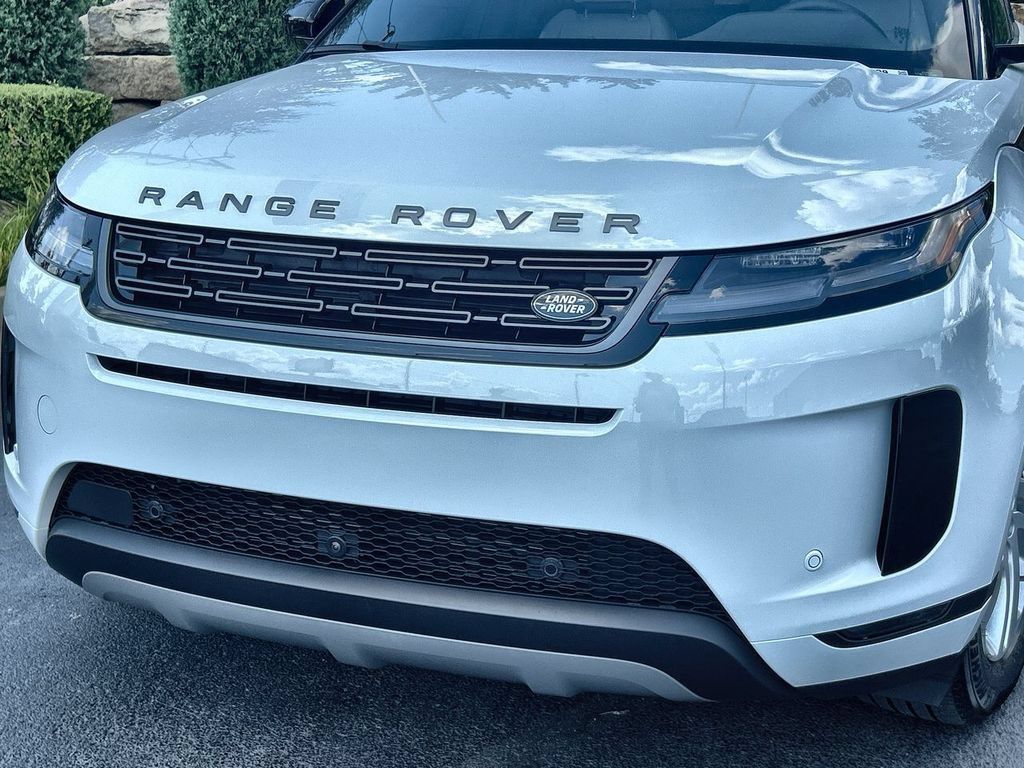 New 2026 Land Rover Range Rover Evoque S AWD/4WD image 9