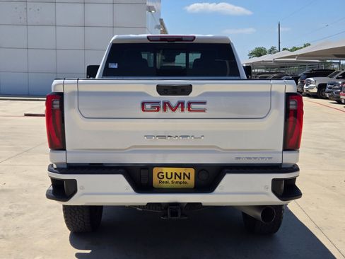 Used 2024 GMC Sierra 2500 Denali w/ Denali Reserve Package AWD/4WD image 6