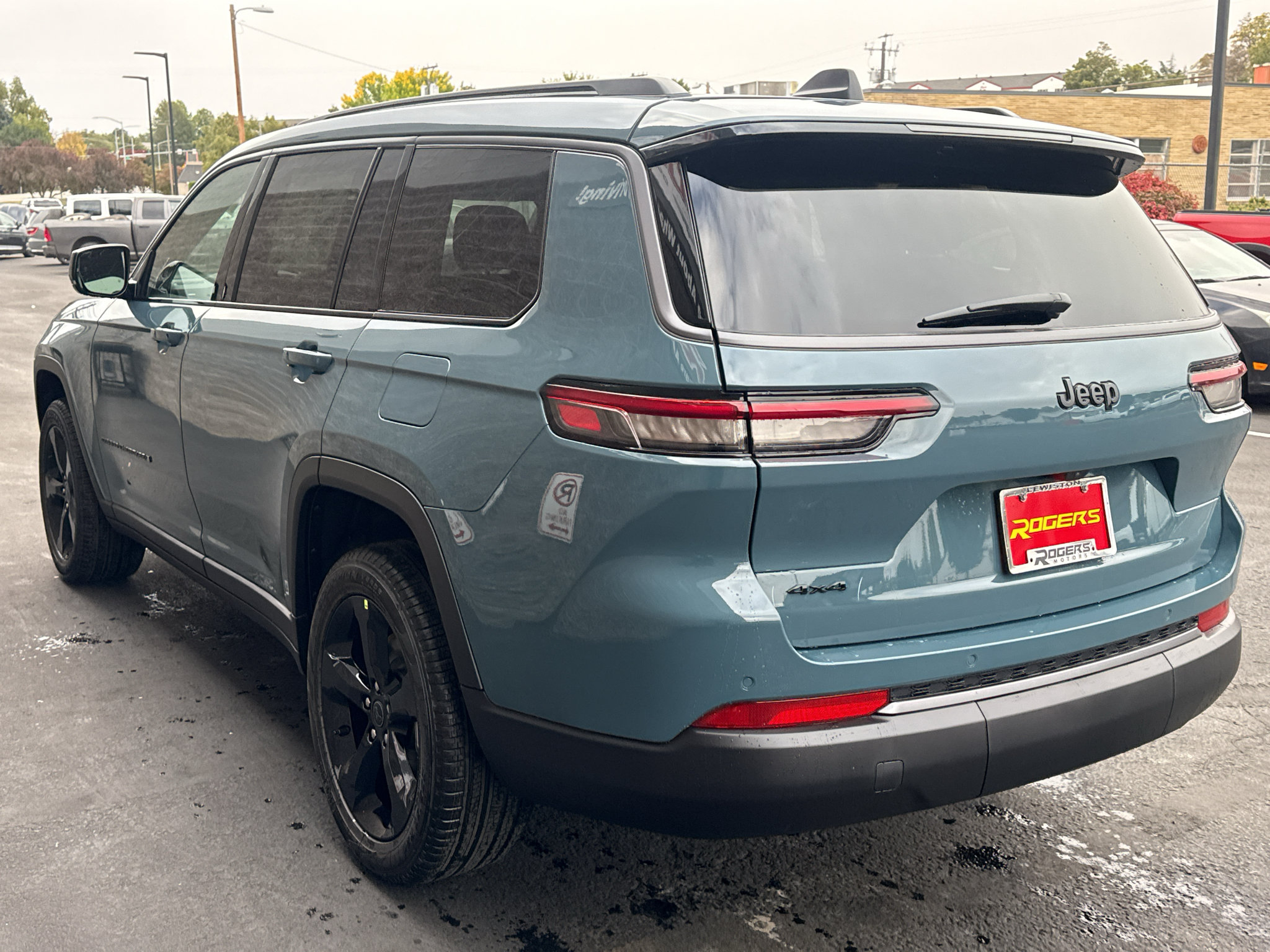 New 2027 Jeep Grand Cherokee L Limited AWD/4WD image 4