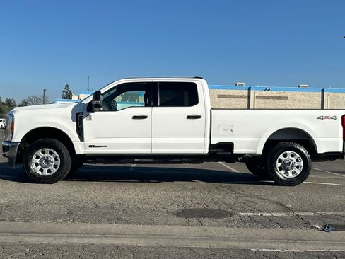 Used 2024 Ford F350 XLT image 5