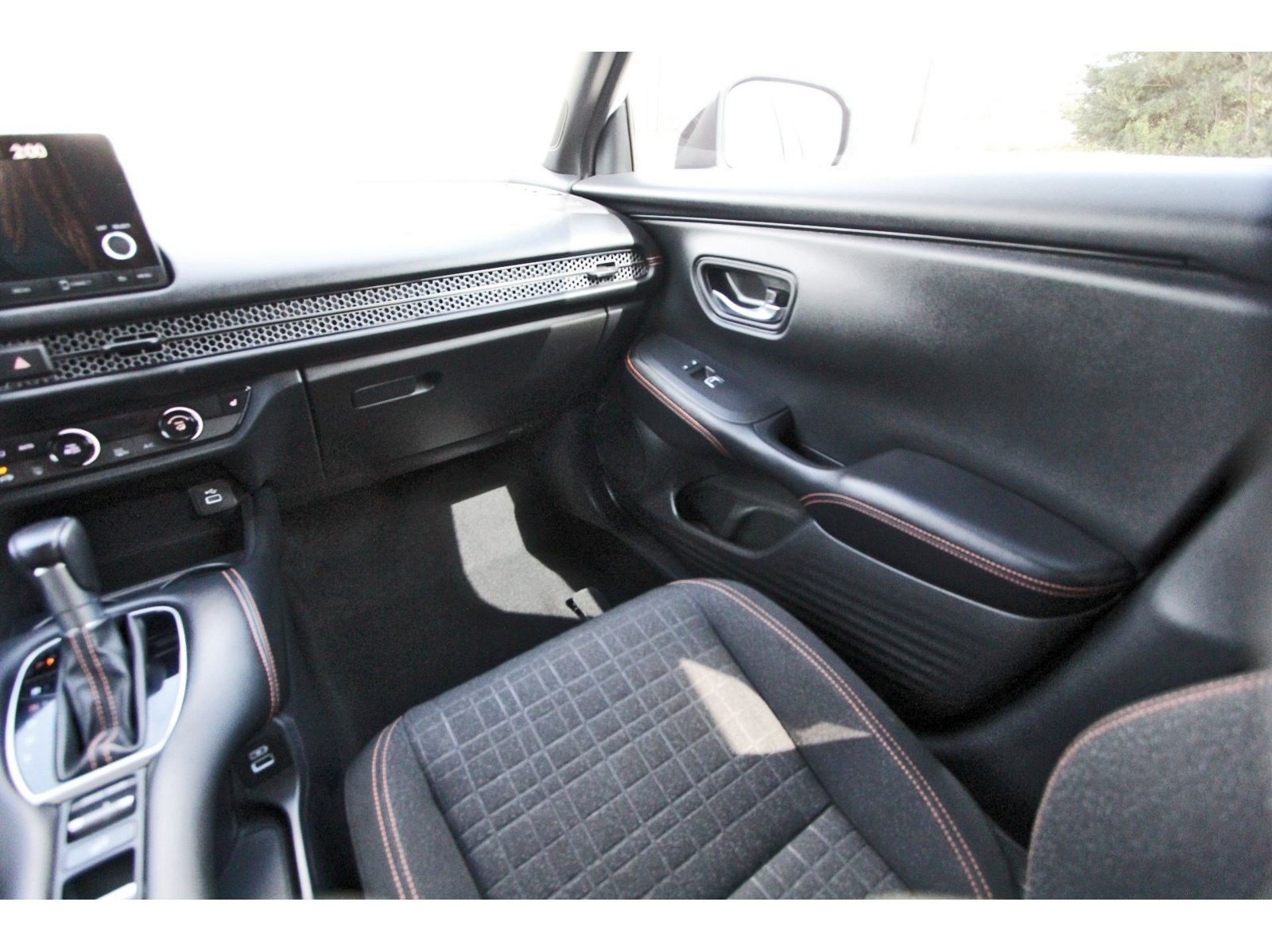 Used 2023 Honda HR-V Sport image 11