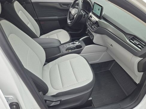 New 2025 Ford Escape Active w/ Cold Weather Package image 5