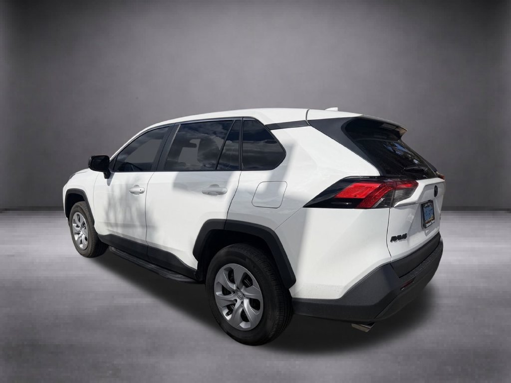 Used 2025 Toyota RAV4 LE AWD/4WD image 8