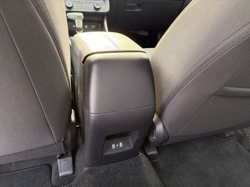 Certified 2025 Hyundai Tucson SE AWD/4WD image 17