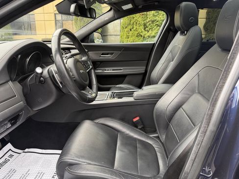 Used 2018 Jaguar XF S image 14
