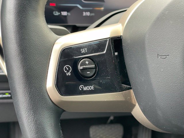 Used 2026 BMW iX xDrive45 w/ Premium Package AWD/4WD image 18
