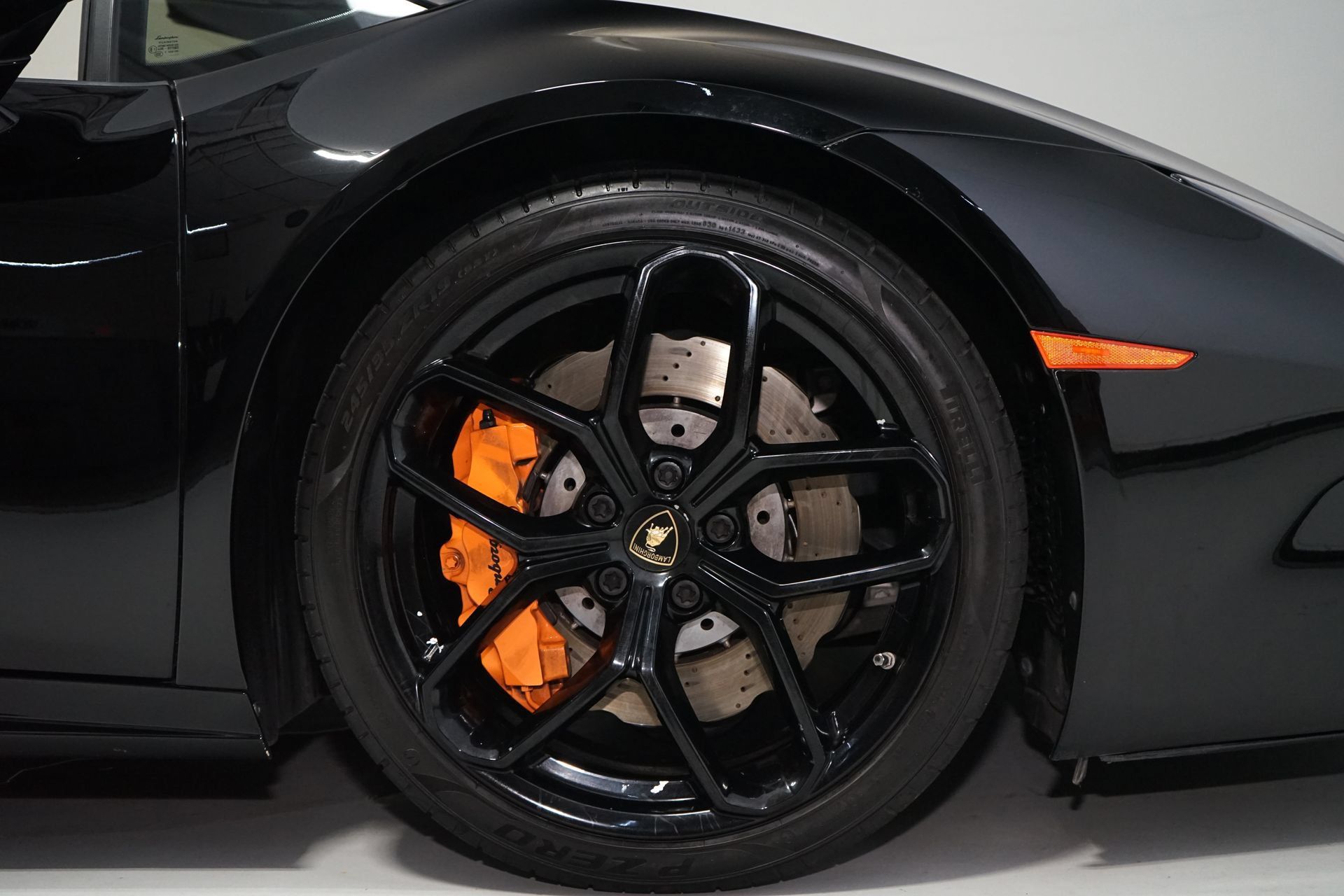 Used 2019 Lamborghini Huracan LP 580-2 RWD image 10