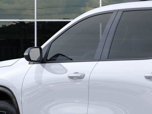 New 2026 Chevrolet Traverse RS w/ LPO, Floor Liner Package image 12