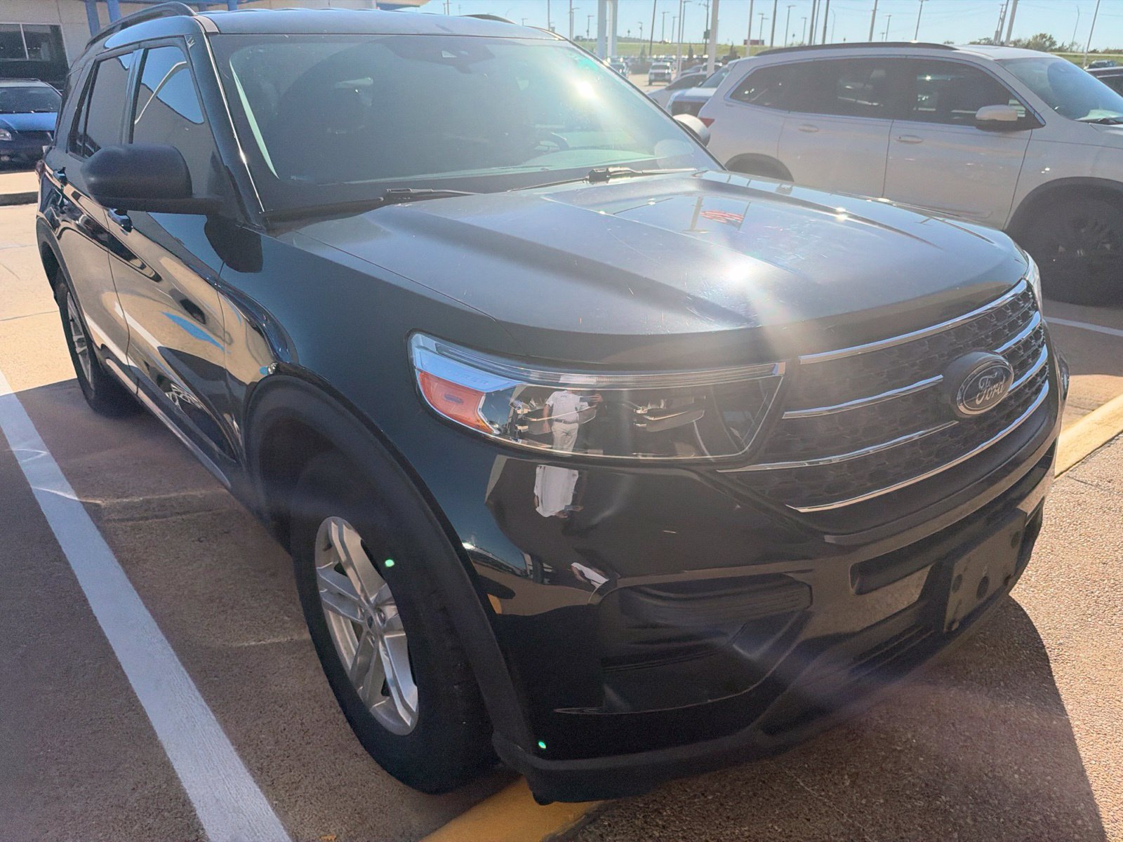 Used 2023 Ford Explorer XLT RWD image 10