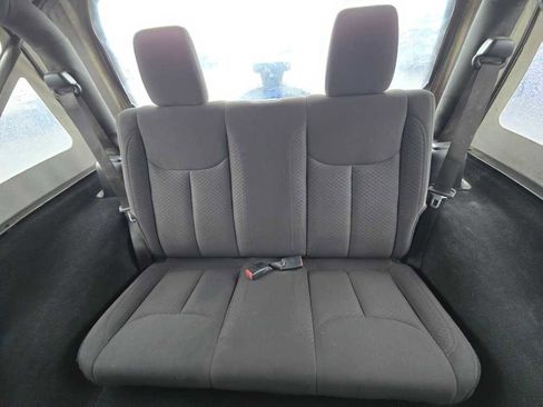 Used 2018 Jeep Wrangler Sport image 18