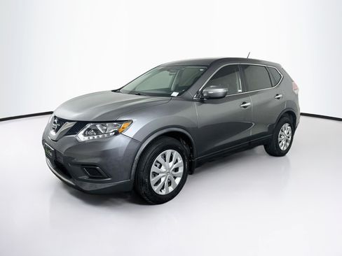 Used 2015 Nissan Rogue S FWD image 3