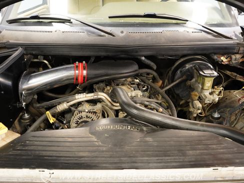 Used 1997 Dodge Ram 1500 Truck 4x4 Regular Cab image 3