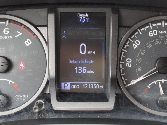 Used 2016 Toyota Tacoma TRD Sport w/ Towing Package AWD/4WD image 29