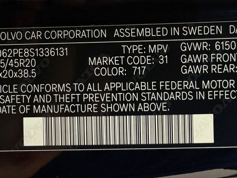 Used 2025 Volvo XC90 B6 Plus image 17