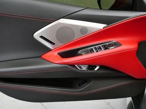 Used 2023 Chevrolet Corvette Stingray Premium Conv w/ Z51 Performance Package image 13