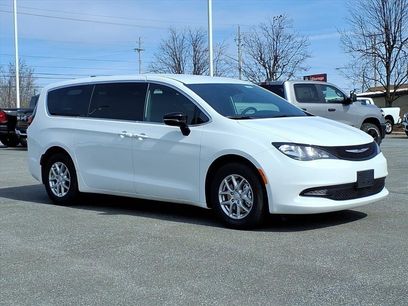 New 2026 Chrysler Voyager LX