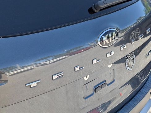 Used 2020 Kia Telluride LX FWD image 21