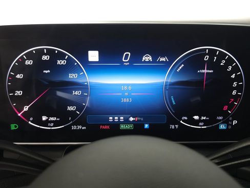 Used 2025 Mercedes-Benz GLC 350e 4MATIC w/ AMG Line image 14