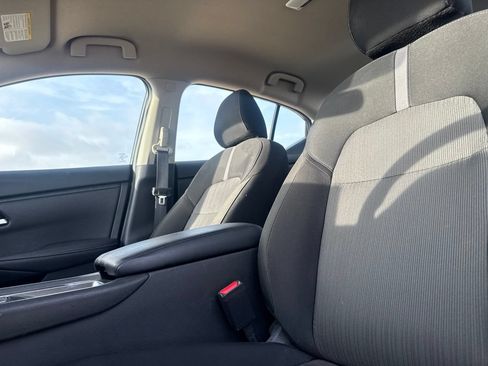 Certified 2025 Nissan Sentra SV FWD image 36