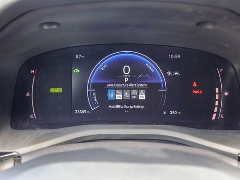 Used 2025 Toyota Camry LE FWD image 12