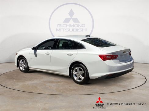 Used 2023 Chevrolet Malibu LS w/ Driver Confidence Package image 5