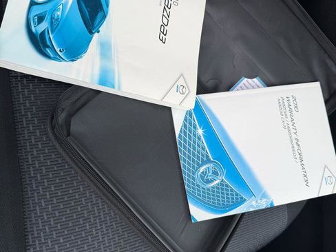 Used 2010 MAZDA MAZDA3 i Sport image 18