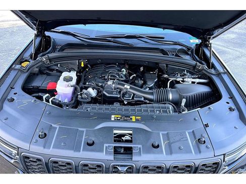 New 2025 Jeep Grand Cherokee Limited w/ Luxury Tech Group II AWD/4WD image 12