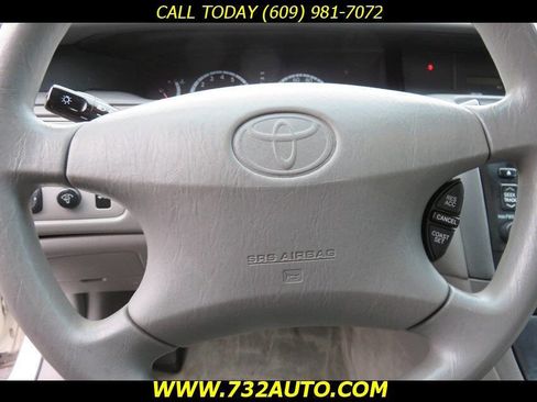 Used 2000 Toyota Avalon XL image 30