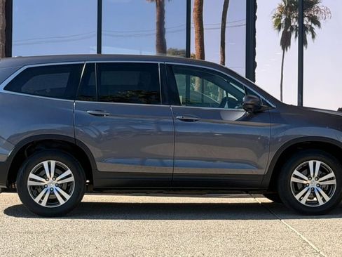 Used 2017 Honda Pilot EX image 19