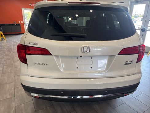 Used 2017 Honda Pilot Elite image 14