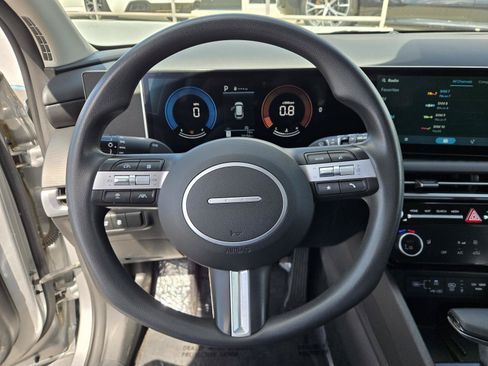 Used 2025 Hyundai Tucson SEL FWD image 15