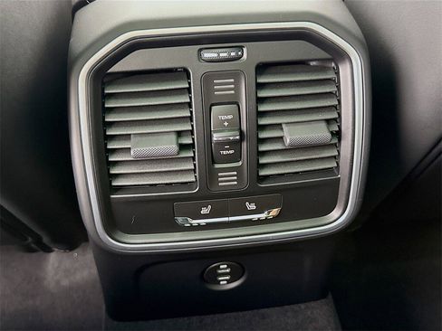 New 2026 Porsche Macan S image 30