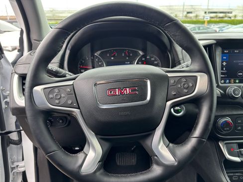 Used 2024 GMC Terrain SLT AWD/4WD image 30