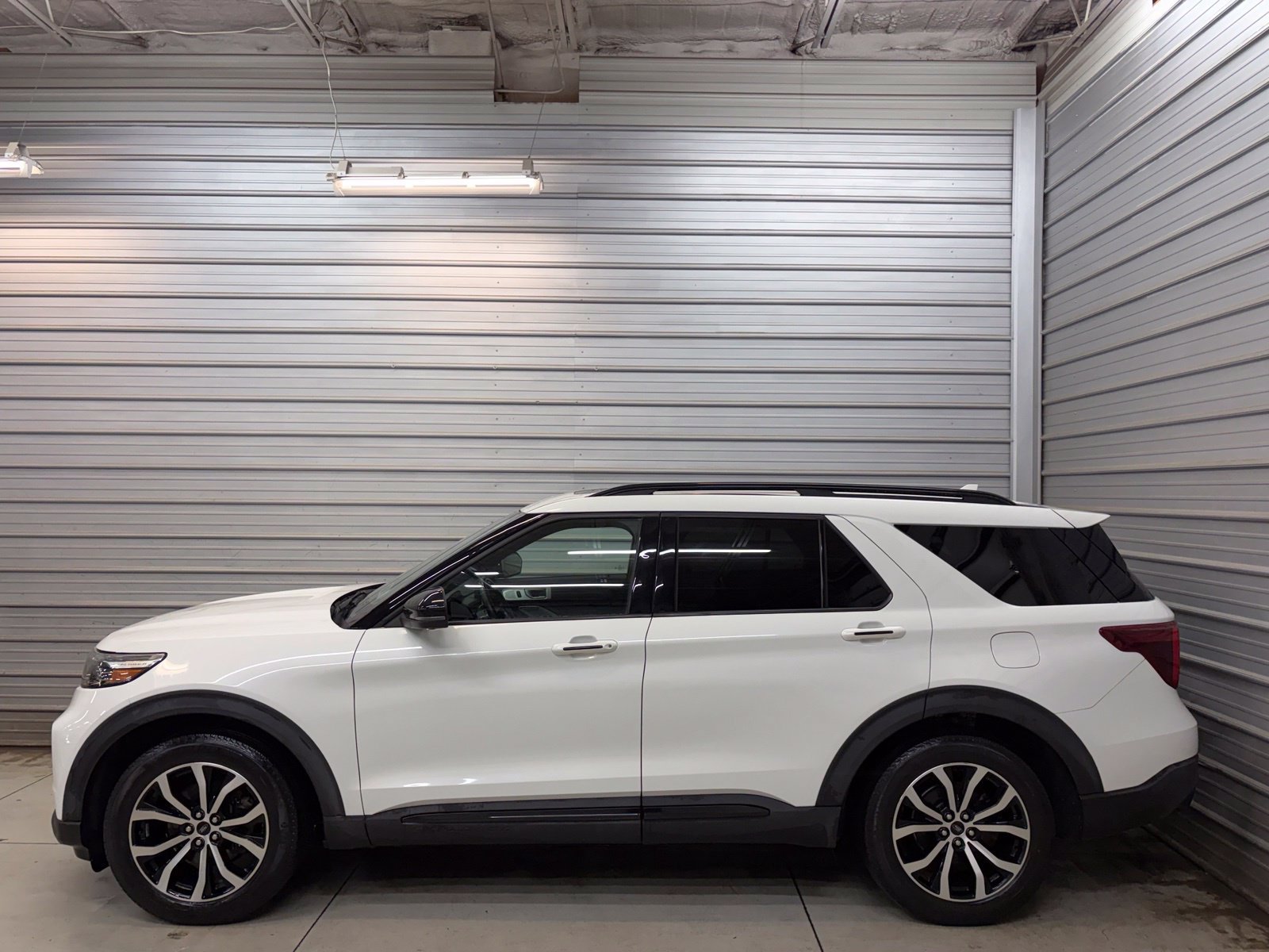 Used 2020 Ford Explorer ST w/ Premium Technology Package AWD/4WD image 10
