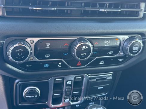 Used 2024 Jeep Wrangler Unlimited Rubicon 4xe w/ Technology Group image 25