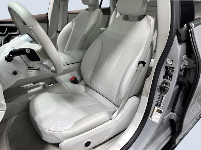 Used 2023 Mercedes-Benz EQE 350+ 4MATIC Sedan w/ AMG Line Exterior Package image 27
